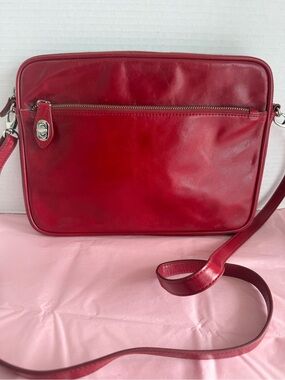 Danier Crossbody Red Leather Bag Interior Exterior Pockets Roomy Interior Purse